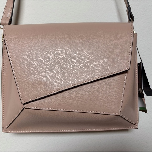 ISADORA Crossbody Bag - Picture 2 of 9